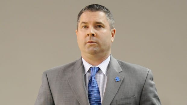 coaches-powering-forward-autism-wisconsin-michigan-state.jpg